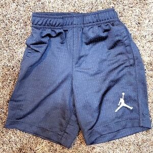 Jordan shorts for boys like new gray size 5 S